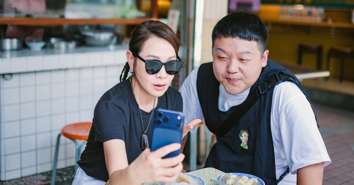 劉若英與豆比登大啖高雄美食。（圖/ 豆比登工作室 提供）