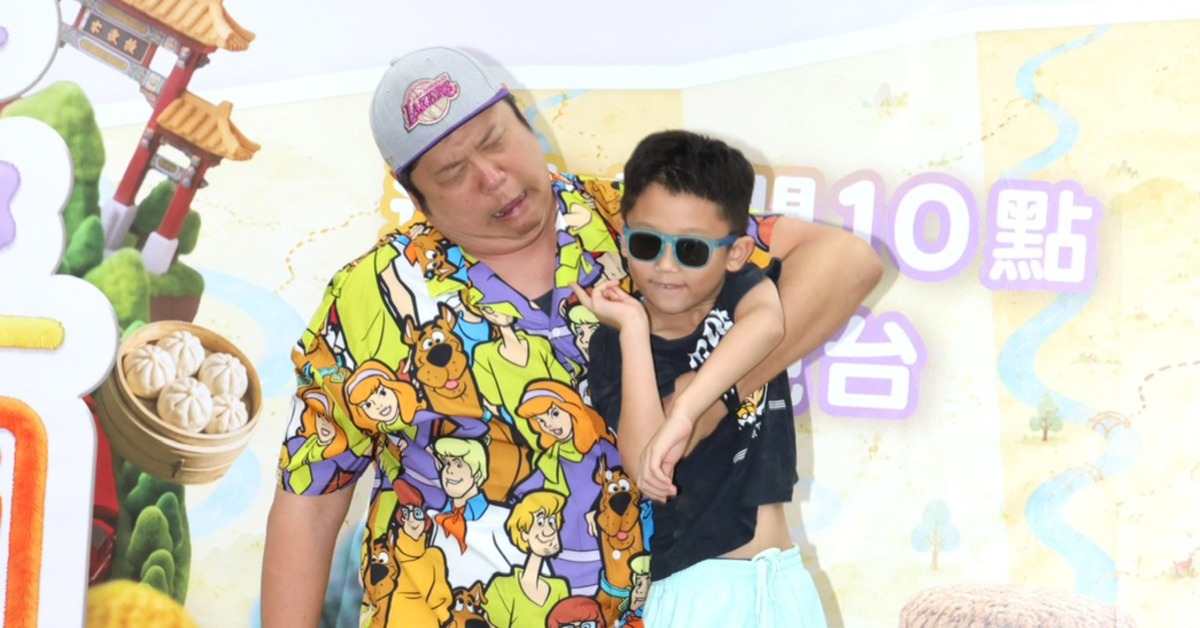 哈孝遠帶著兒子阿Q上節目。（圖／東森娛樂）