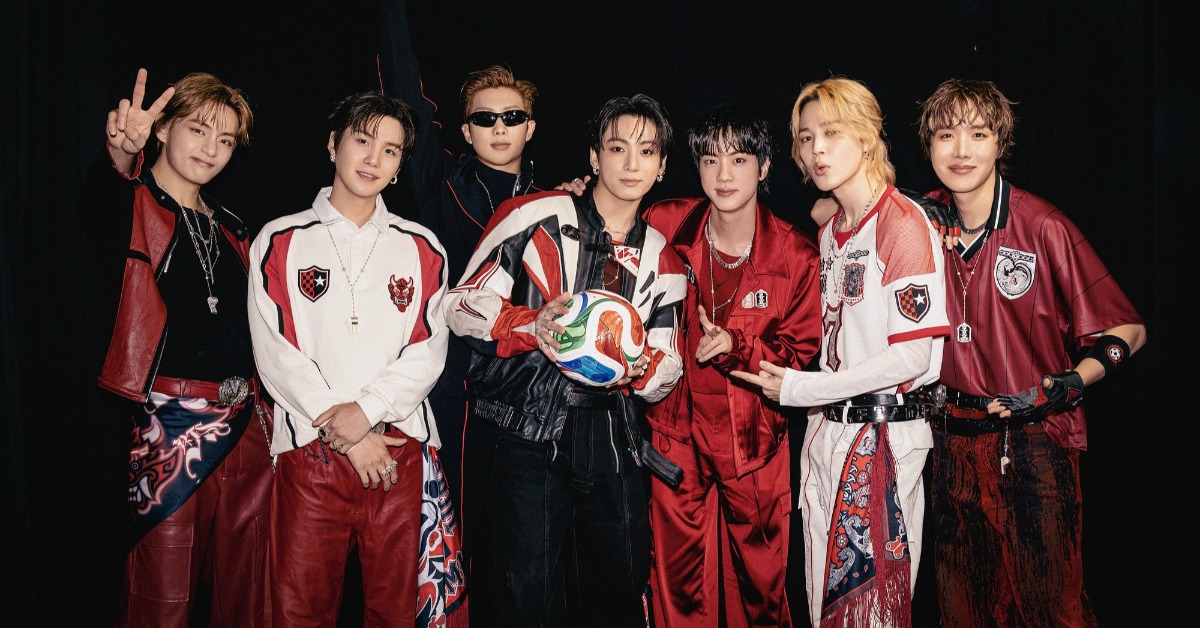 南韓男團BTS（防彈少年團）日前日前在2026年FIFA世界盃決賽中場秀演出，演出服進行慈善拍賣。（圖／翻攝自BTS IG）