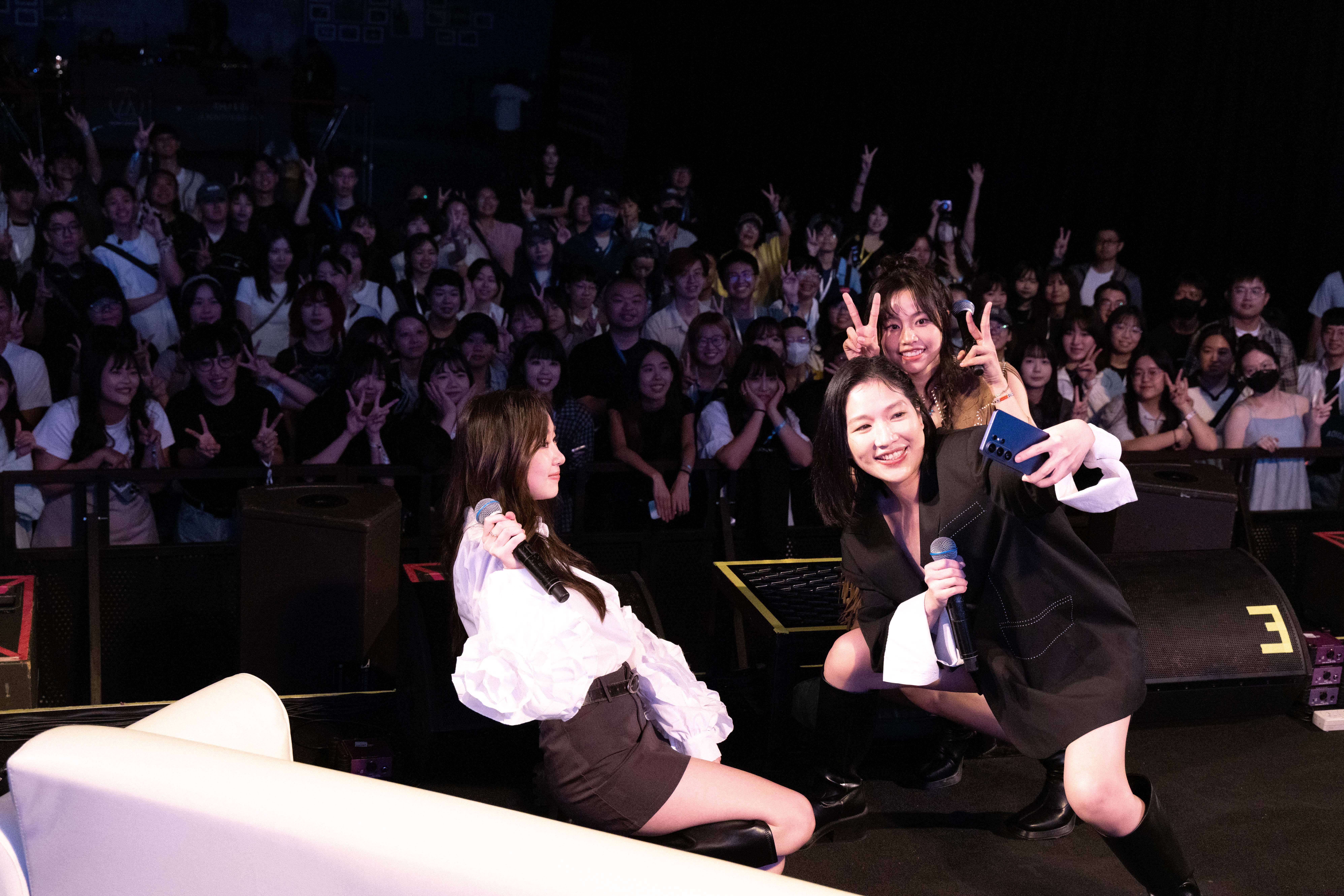 左起CClaire馬愷伶聯手AmazingTalker Sandra﹑吳汶芳合作Live Podcast。（圖／ID音樂節提供）