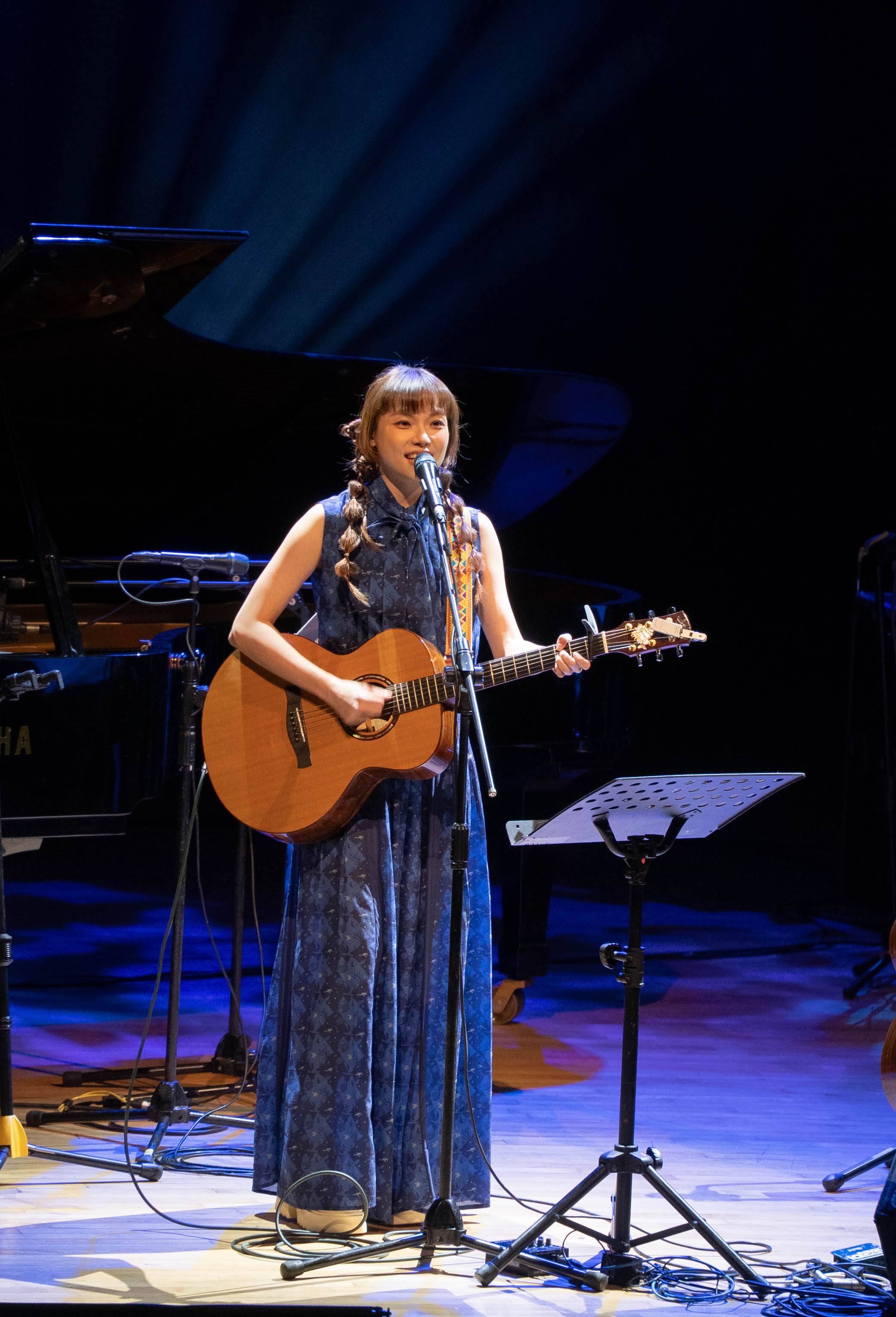 「Bossa Nova女王」小野麗莎《珍愛音樂之旅》巡迴演唱會高雄站，邀請第37屆金曲獎新科台語歌后PiA<a href='https://ent.ebc.net.tw/search/tags/吳蓓雅/' target='_blank'>吳蓓雅</a>擔任嘉賓。（圖／好滿意音樂提供）