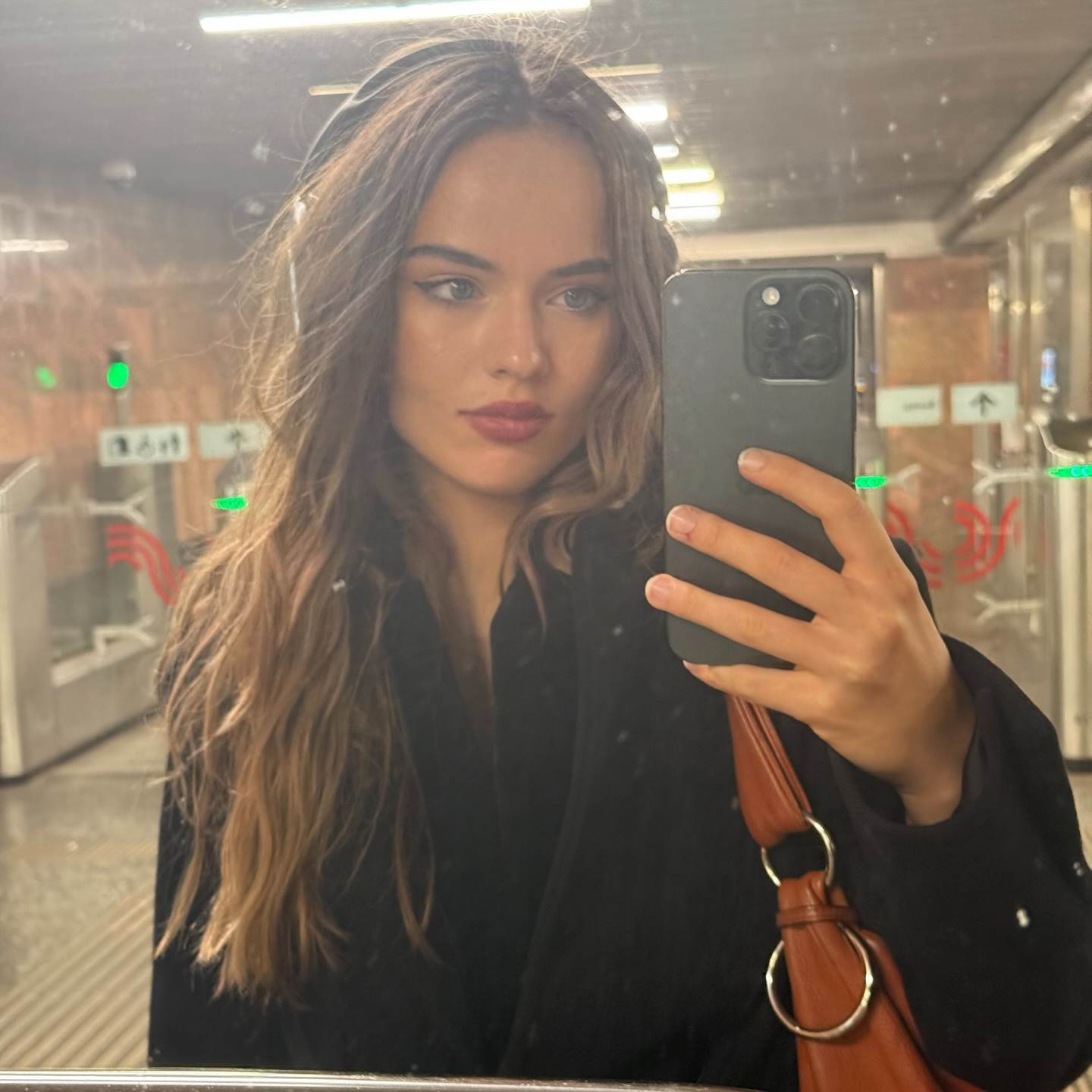 俄羅斯模特兒克里斯蒂娜皮梅諾娃（Kristina Pimenova）9歲入行，如今已經20歲。（圖／翻攝自克里斯蒂娜皮梅諾娃 IG）