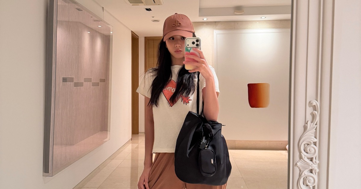 BLACKPINK成員JISOO家中一幅畫作被粉絲發現疑似出自李禹煥之手。（圖／翻攝自JISOO IG）