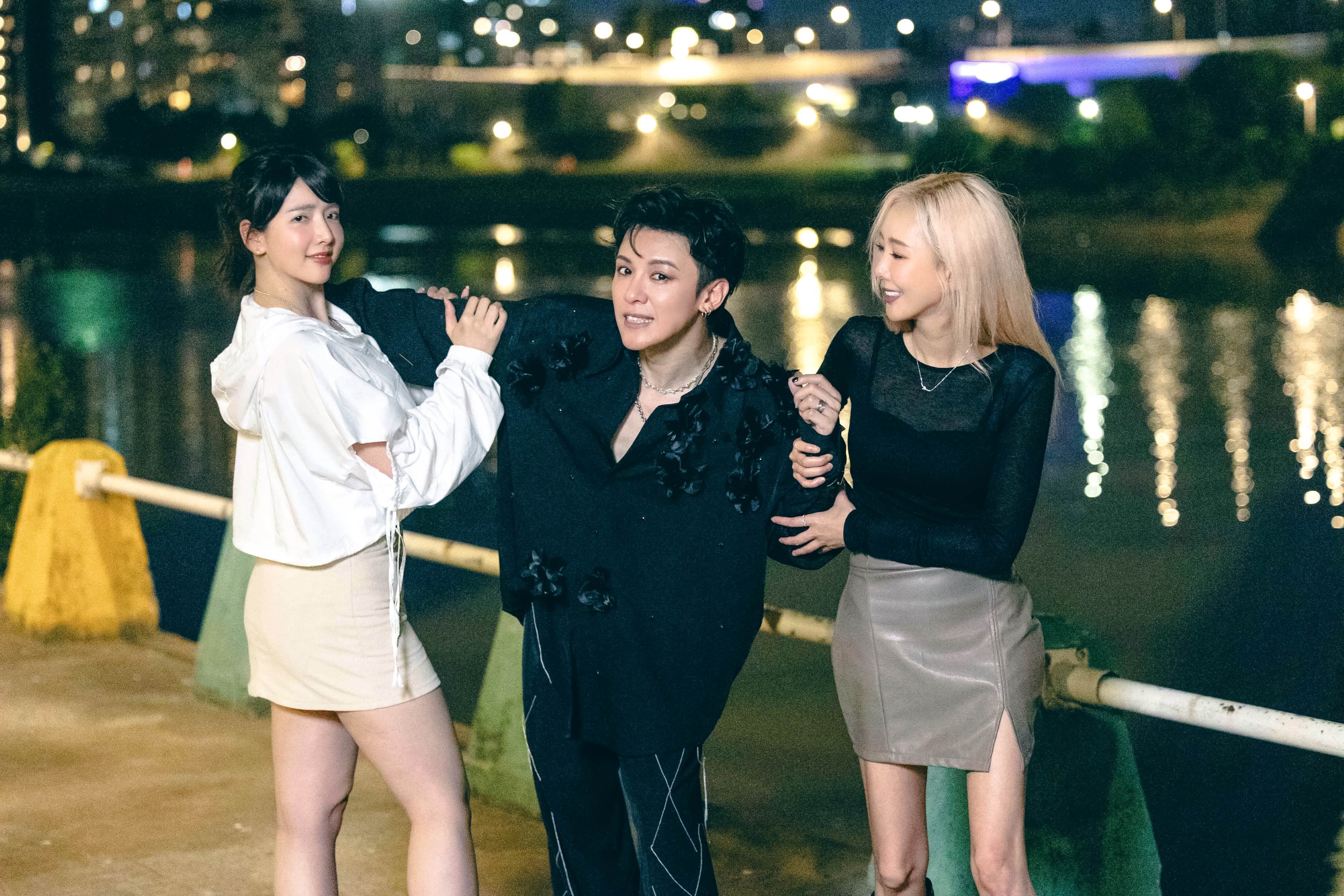 （左起）張心語、金志遙、楊婷婭一起演出新歌《你身邊的人不是我》MV&nbsp;。（圖／心動娛樂提供）