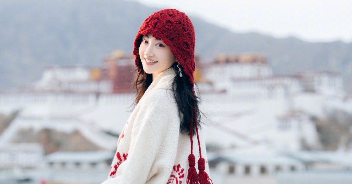 中國大陸女星景甜近日捲入代孕收錢卻違約的風波。（圖／翻攝自景甜微博）