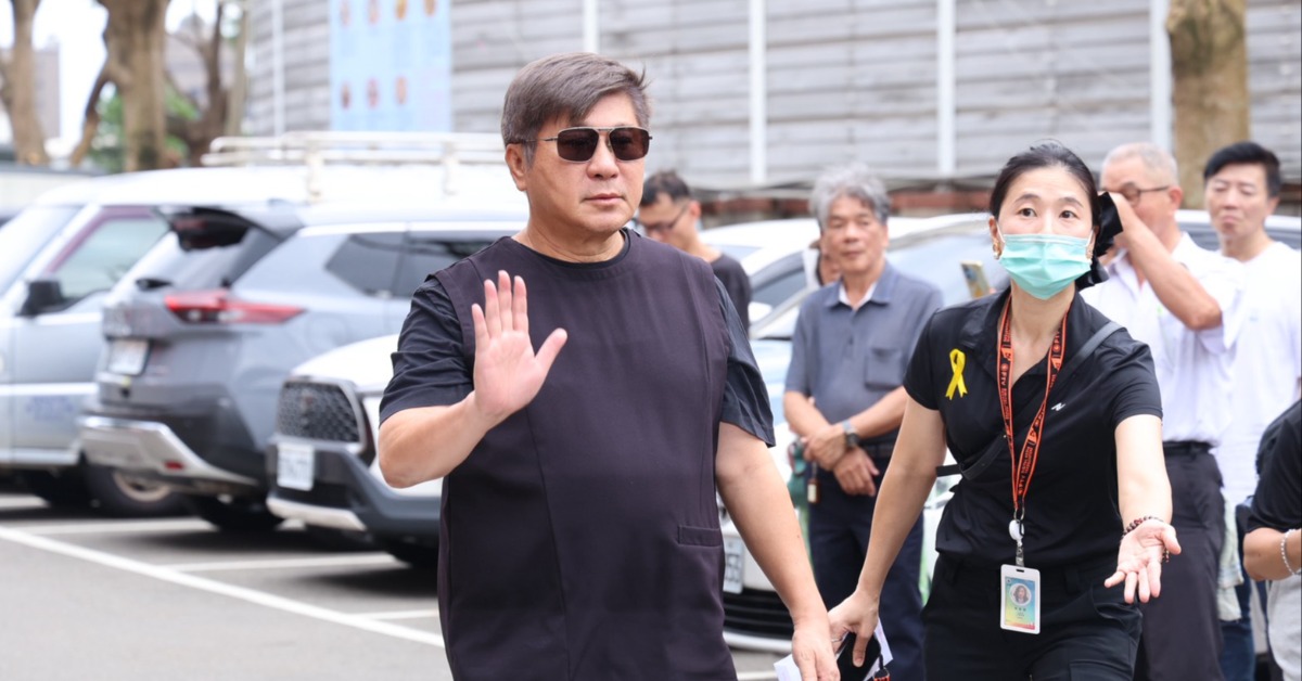 胡瓜現身送別陳盈潔。（圖／東森娛樂）