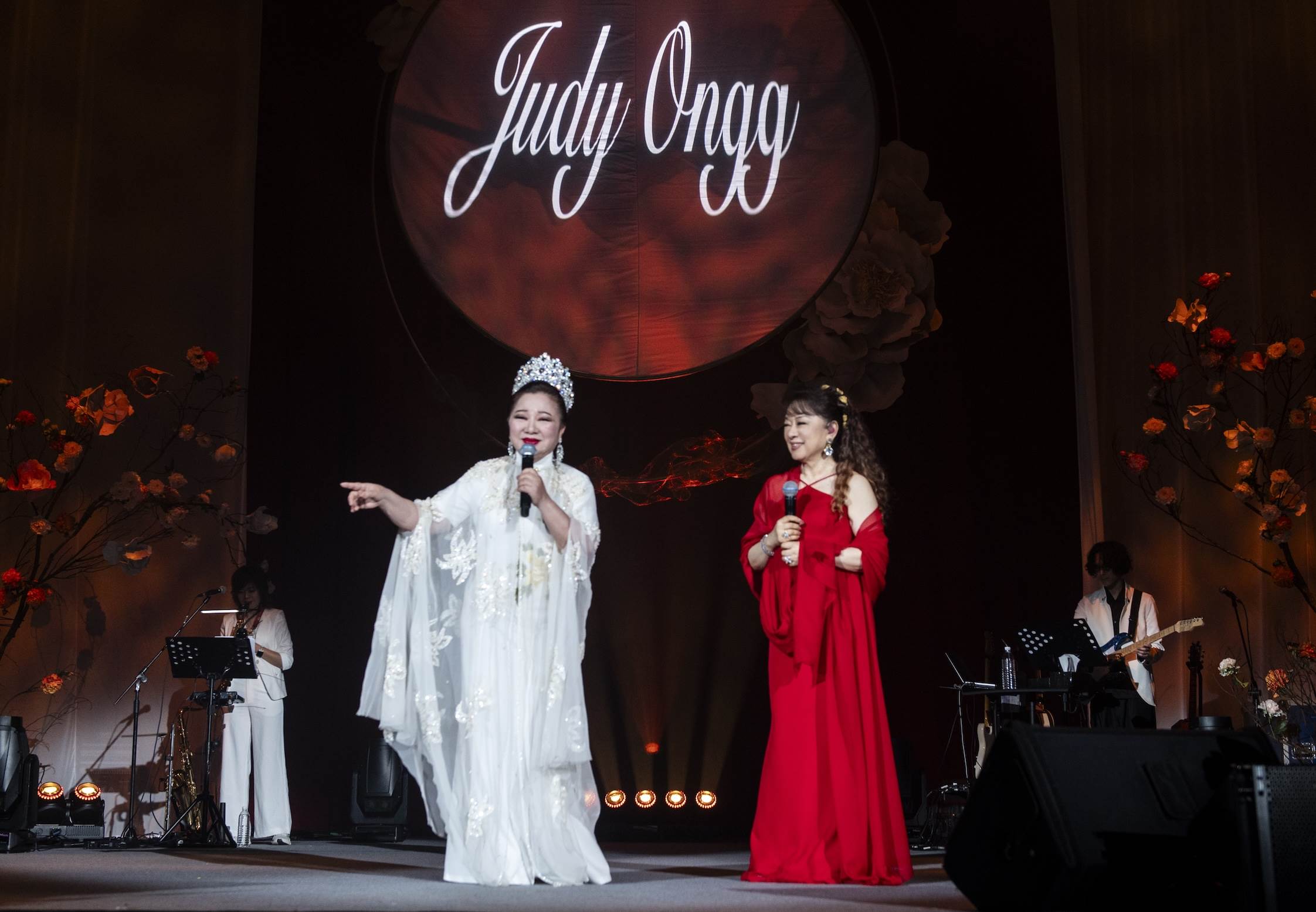 翁倩玉演唱會第二天<a href='https://ent.ebc.net.tw/search/tags/嘉賓/' target='_blank'>嘉賓</a>是白冰冰。（圖／大大娛樂提供）