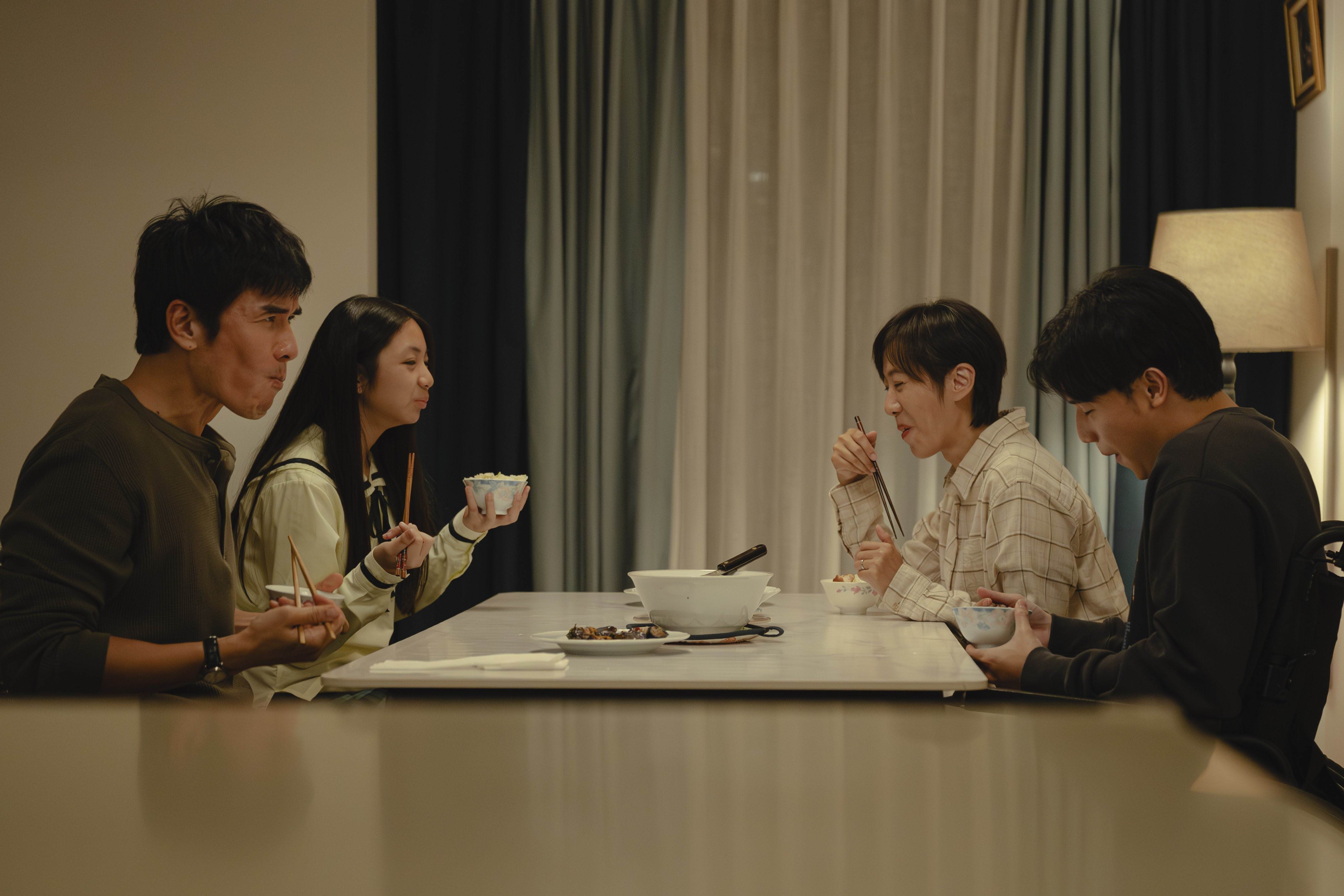 楊一展、陳品嫙、張詩盈、謝展榮主演電影《有用的人》，前進<a href='https://ent.ebc.net.tw/search/tags/釜山影展/' target='_blank'>釜山影展</a>。（圖／高二電影）