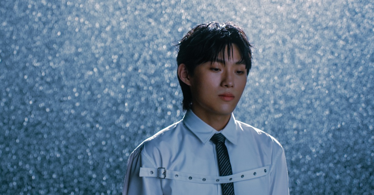 Juice Boy 2026年全新單曲〈等雨停〉正式上線。（圖／華納音樂提供）