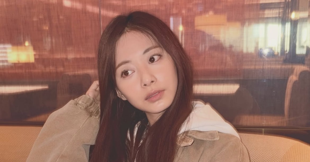 子瑜與JYP娛樂合約即將到期，後續動向備受關注。（圖／翻攝自周子瑜IG）