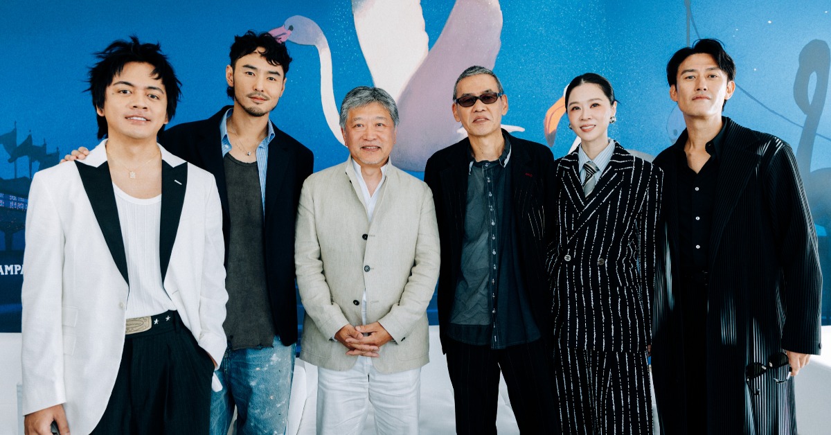 喬瑟夫（左起）、阮經天、導演是枝裕和、導演SABU、謝盈萱、塚原大助在官方記者會後台留影。（圖／一條龍虎豹國際娛樂）