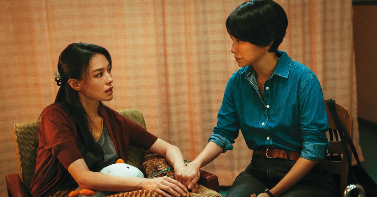 舒淇（左）和李心潔都憑藉《回魂計》角逐影后。（圖／Netflix）
