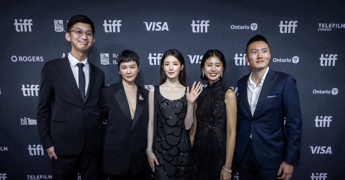 《幸福快樂的日子》於多倫多國際影展世界首映，監製苗華川（左起）、導演阮鳳儀、演員舒華、演員陳璇、監製張林翰。（圖／水花電影）