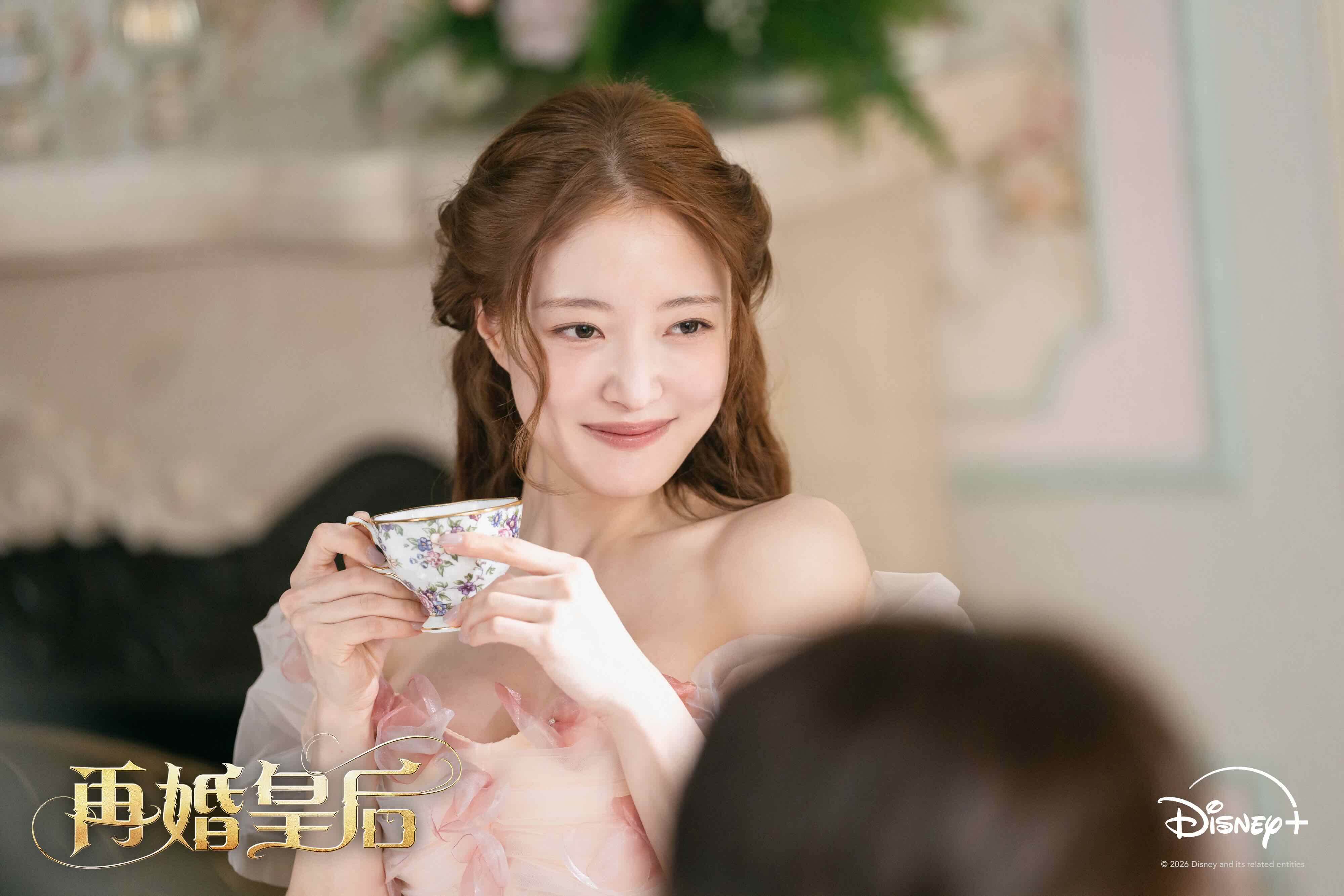 《再婚皇后》李世榮飾演菈絲塔。（圖／Disney+提供）