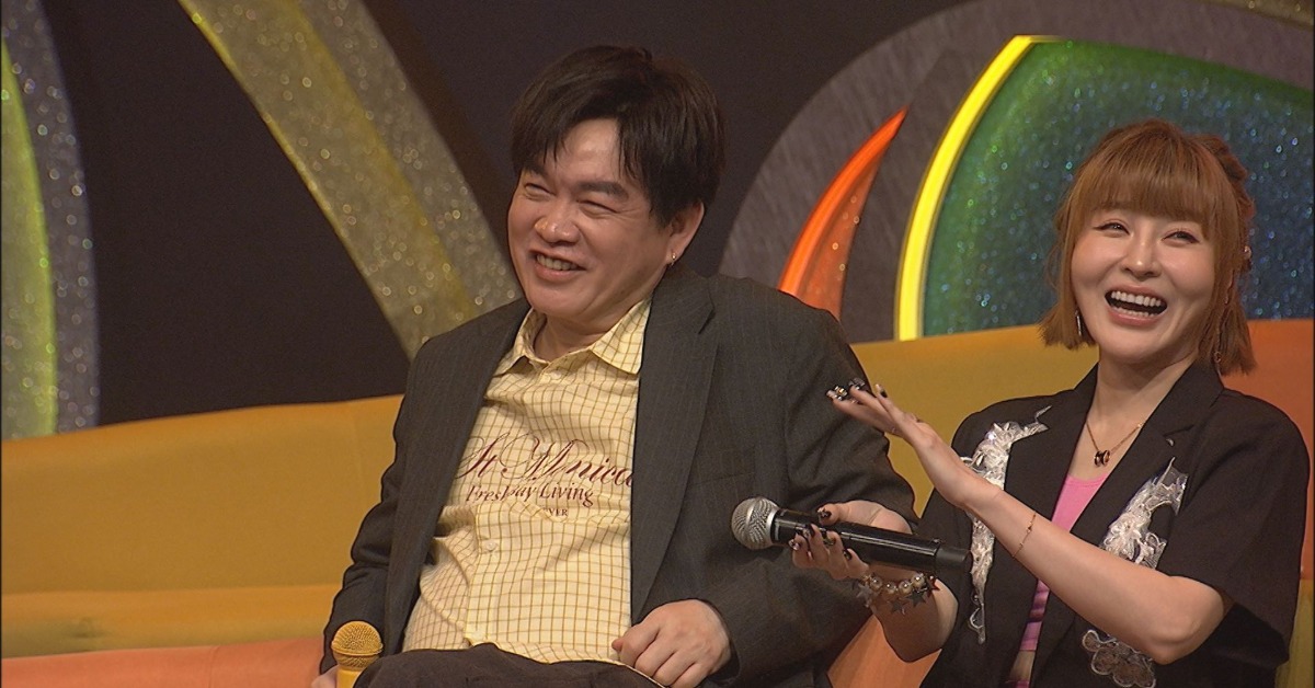 康康（左）嫩照曝光被虧像「清朝人」。（圖／中視提供）