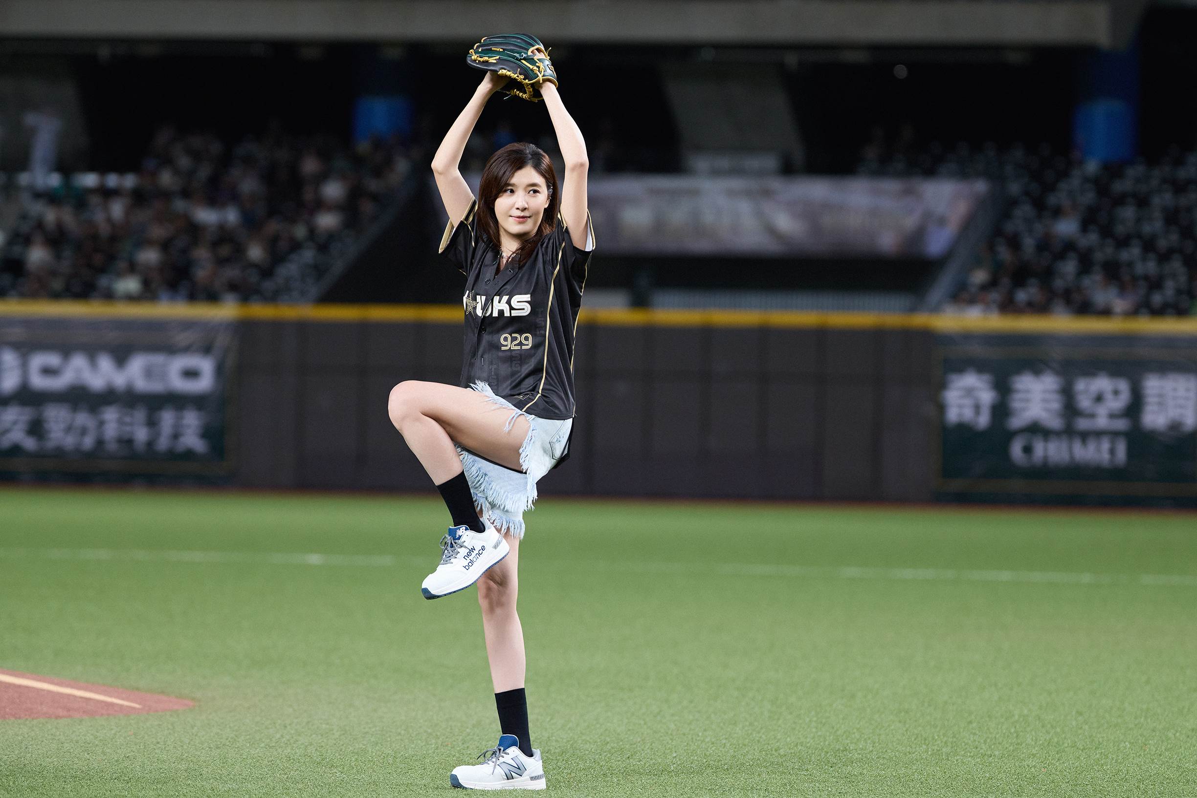 1慧倫首度擔任開球嘉賓。（圖／相信音樂提供）