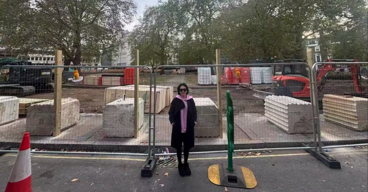 小S到英國倫敦看大S紀念長椅卻不幸撲空。（圖／翻攝自小S臉書）