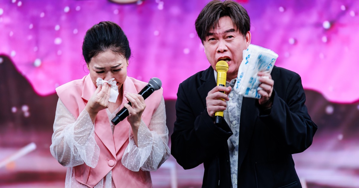 張秀卿唱〈想厝的心情〉情緒潰堤。（圖／中視提供）