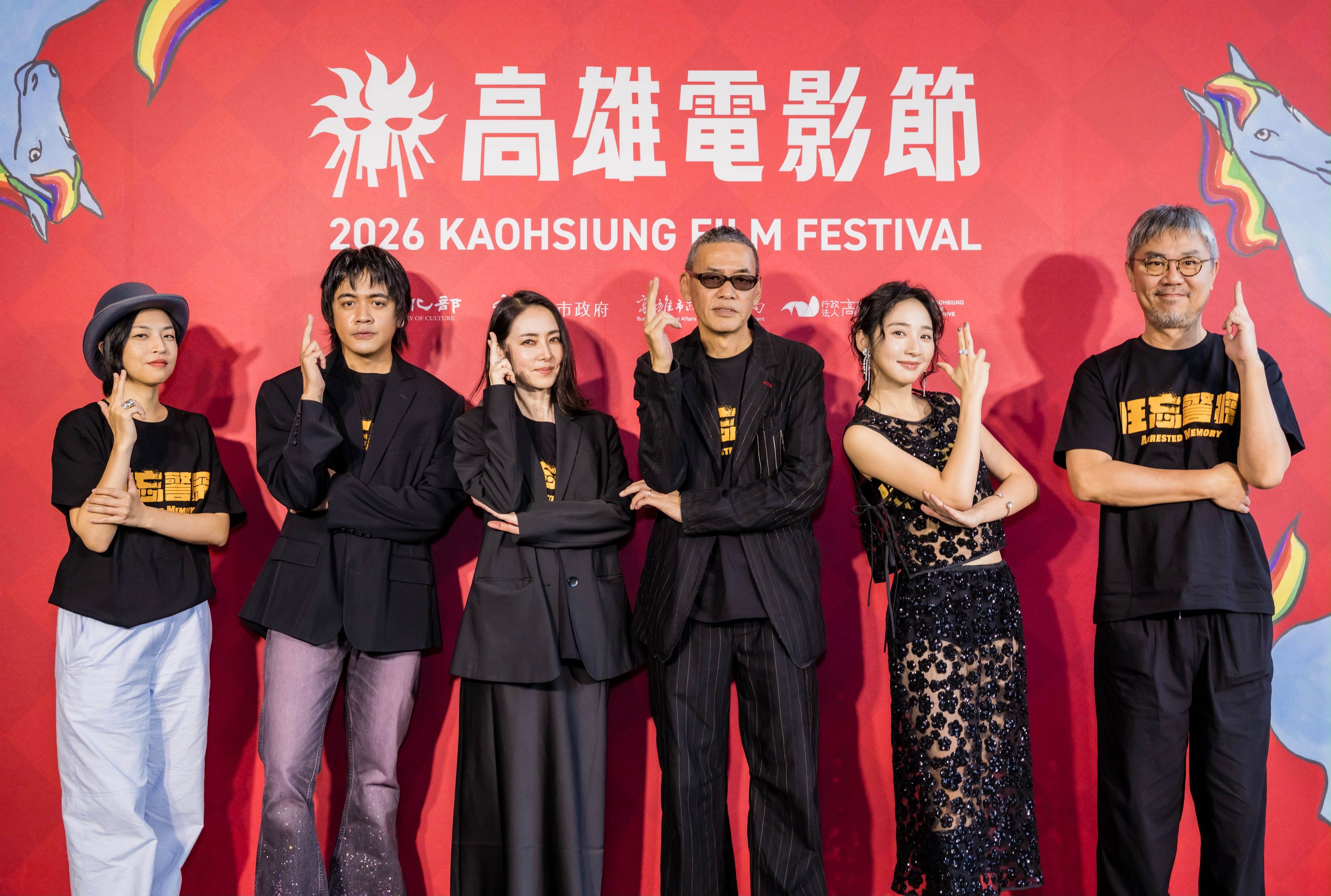 《狂忘警探》（左起）製片王思靜、演員喬瑟夫、演員霧島麗香、導演SABU、演員李沐、監製黃江豐。（圖／高雄電影節）