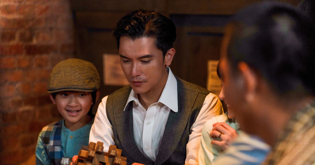 邱澤在《重生密碼》從1950年代沈睡甦醒後跨越至現代。（圖／時創影業）