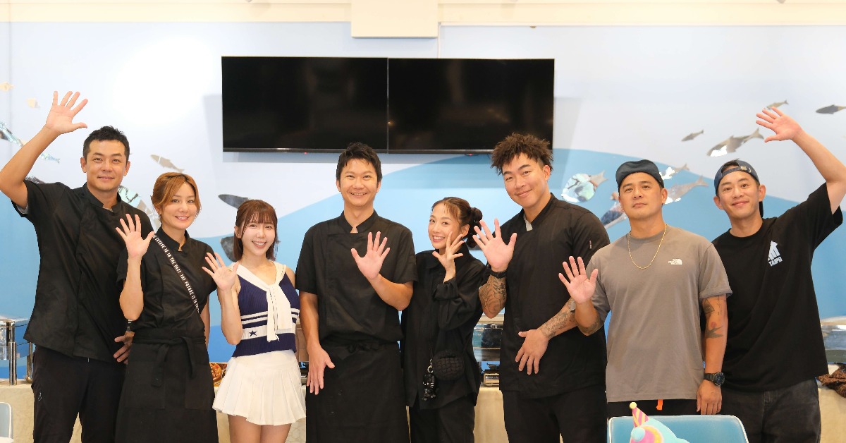 姚元浩（左起）、莎莎、Mika、阿辰師、吳映潔（鬼鬼）、郭泓志、竇智孔 、Junior前往海洋公園。（圖／好看娛樂提供）